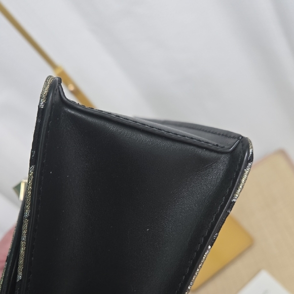 Kate Spade Black and Gold Satchel with Luxurious Accents EUC - Picture 14 of 16